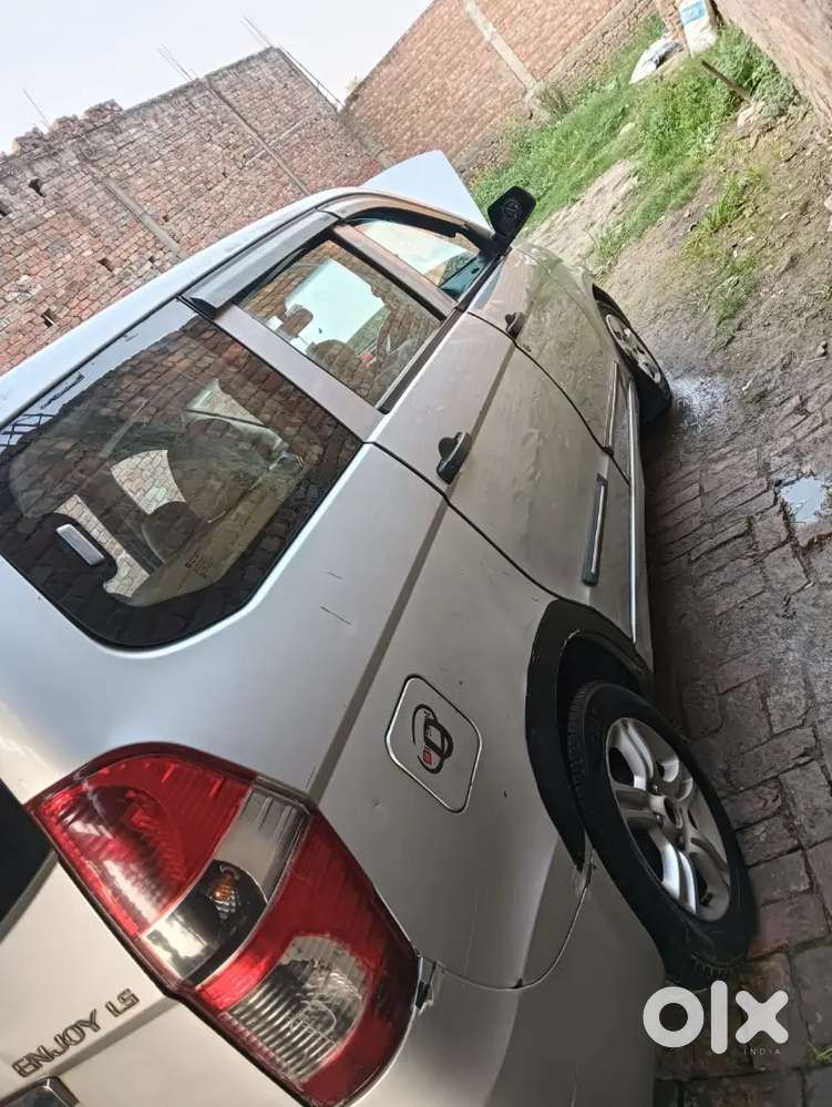 Chevrolet Enjoy 2016 Diesel, 8 Seater Car 116000 Km Driven