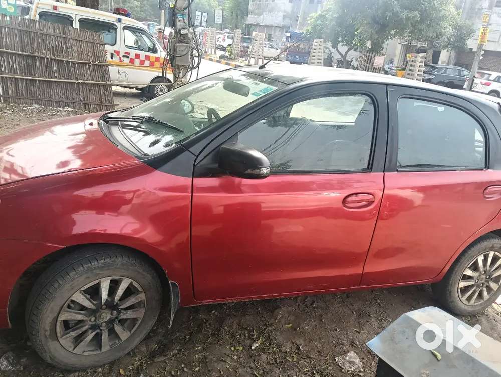 Toyota Etios Liva 2016 Cng
