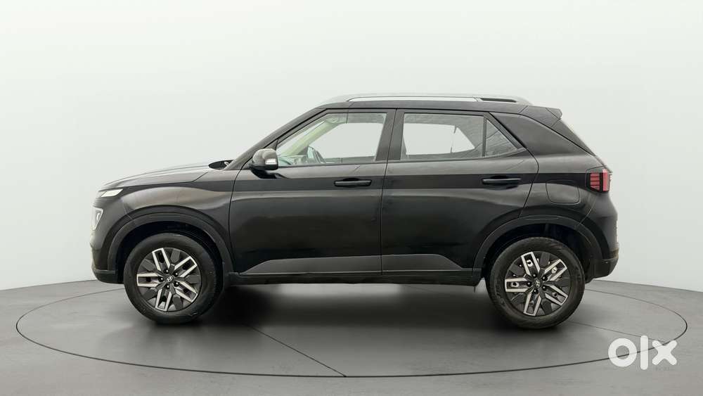 Hyundai Venue 1.0 S (o) Turbo Dct, 2024, Petrol
