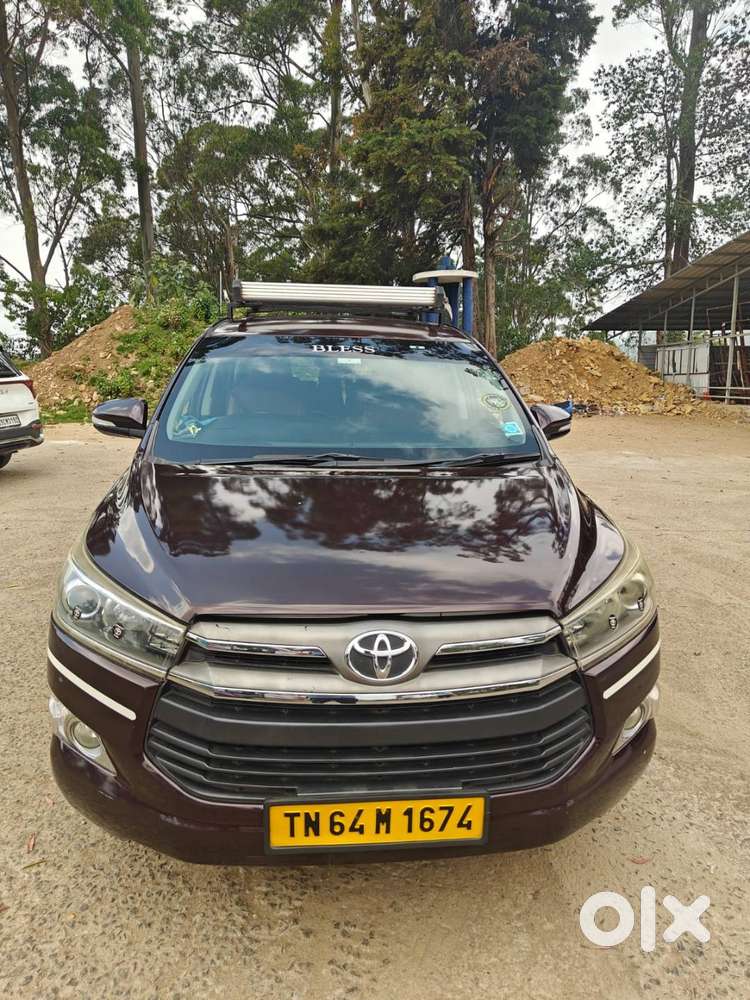 Toyota Innova Crysta 2016 Diesel Well Maintained