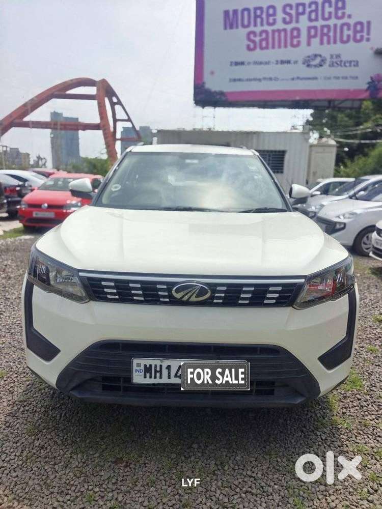 Mahindra Xuv300 1.2 W6 Amt Petrol, 2022, Petrol