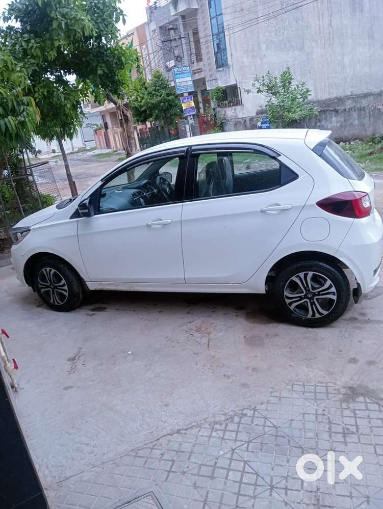 Tata Tiago Petrol 2025