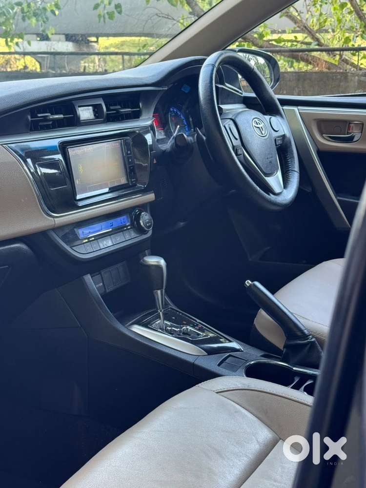 Toyota Corolla Altis Vl, 2015, Petrol