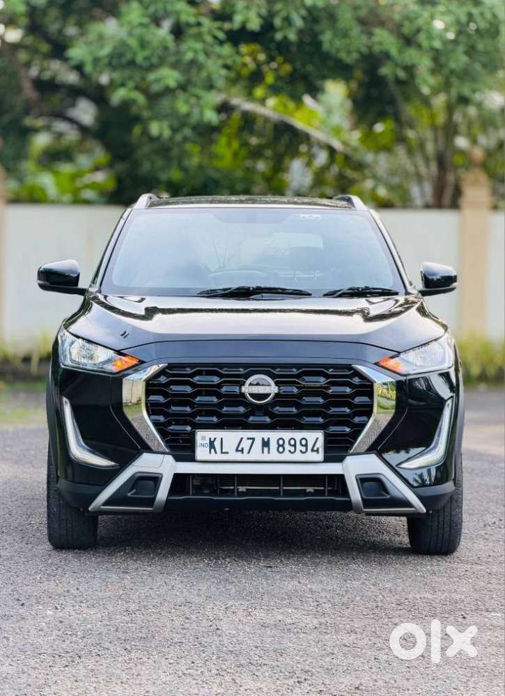 Nissan Magnite N-connecta Mt, 2025, Petrol