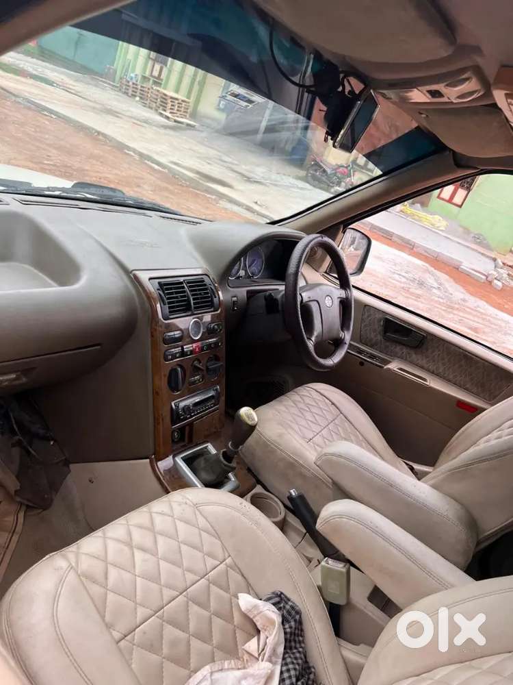 Tata Safari 2014 Diesel 100000 Km Driven