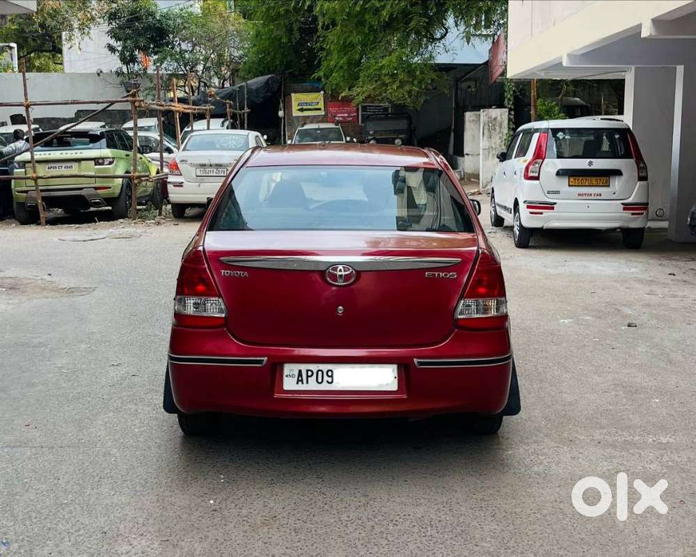 Toyota Etios 2010-2012 V, 2011, Petrol