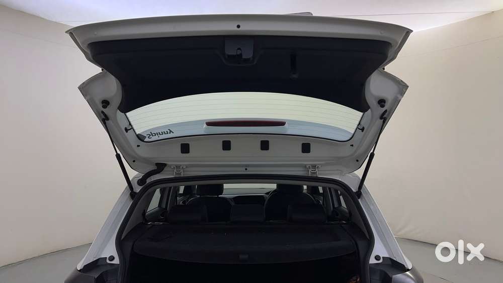 Volkswagen Taigun Topline 1.0 Tsi At (electric Seats), 2023, Petrol