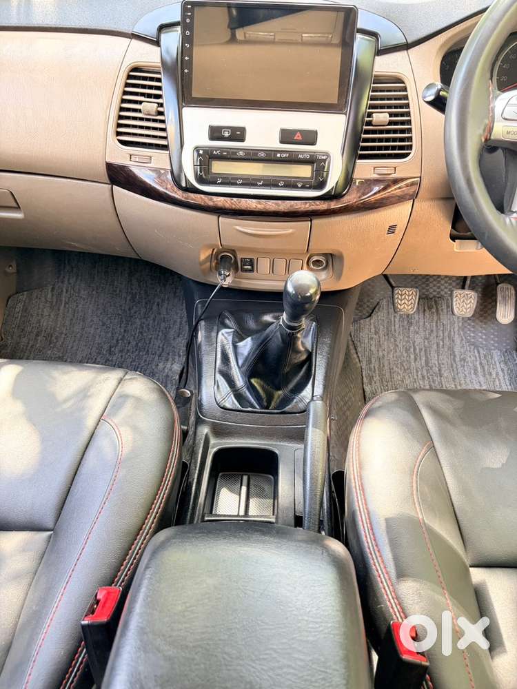 Toyota Innova Diesel 2015