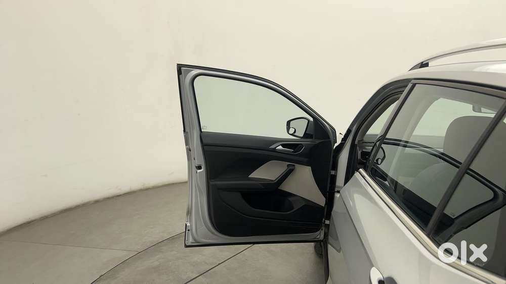 Volkswagen Taigun Topline 1.0 Tsi At (electric Seats), 2022, Petrol