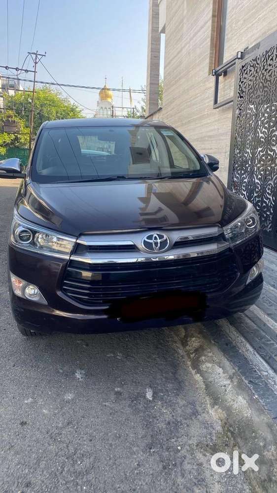 Toyota Innova Crysta 2016
