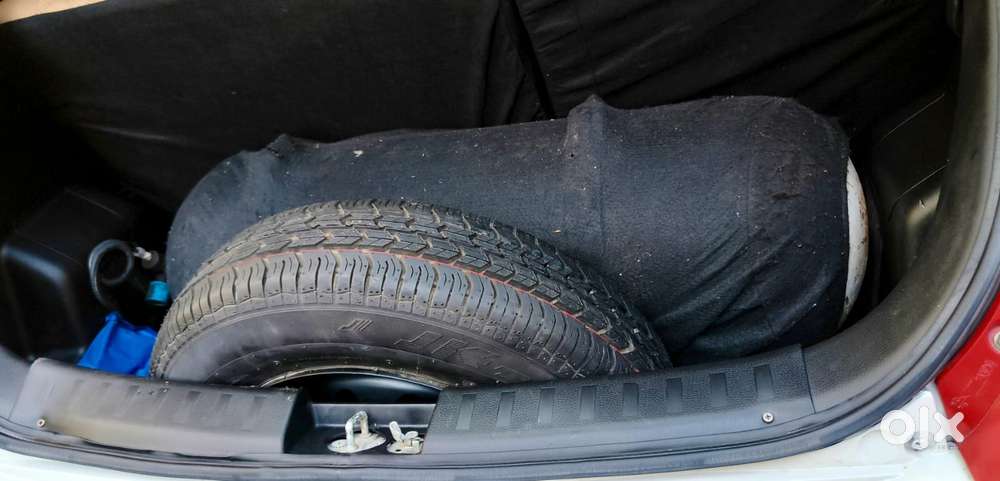 Maruti Suzuki Swift 1.2 Vxi (o), 2015, Cng & Hybrids