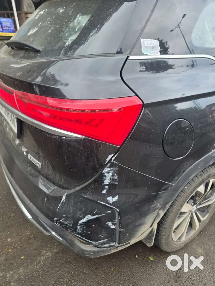 Mg Hector Plus 2024 Petrol 7500 Km Driven