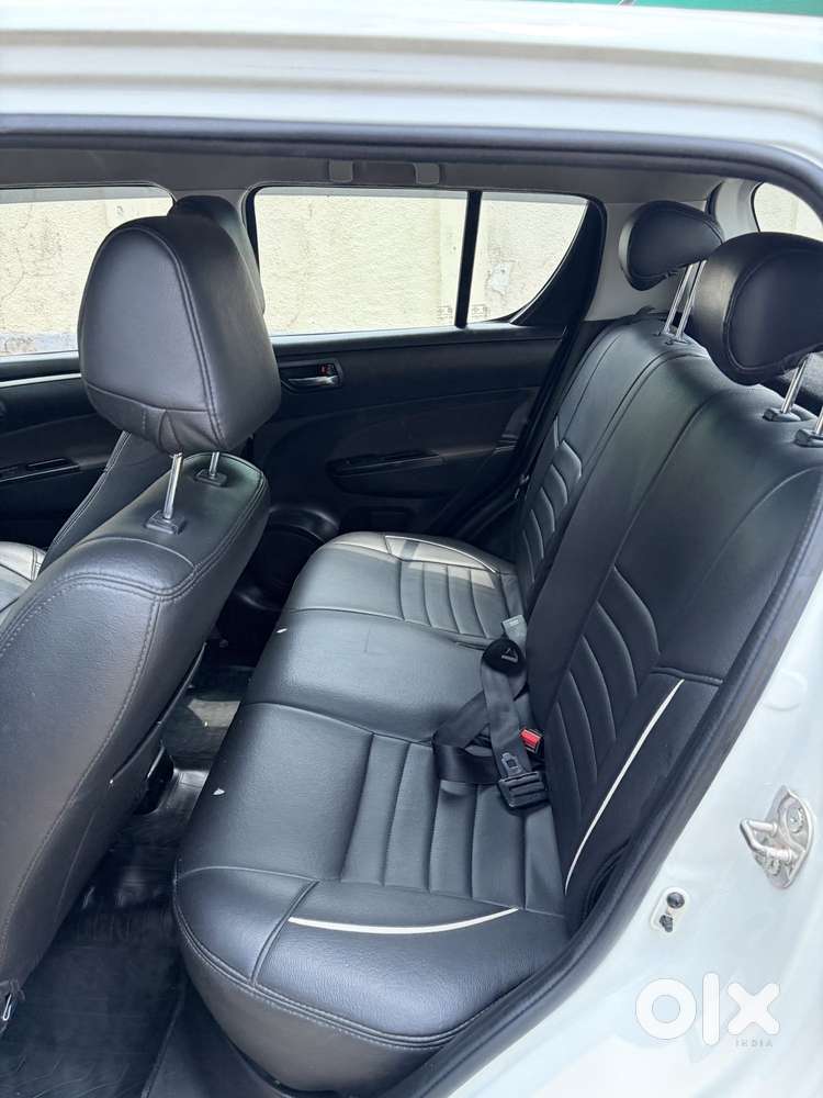 Maruti Suzuki Swift Vxi + Manual, 2017, Petrol