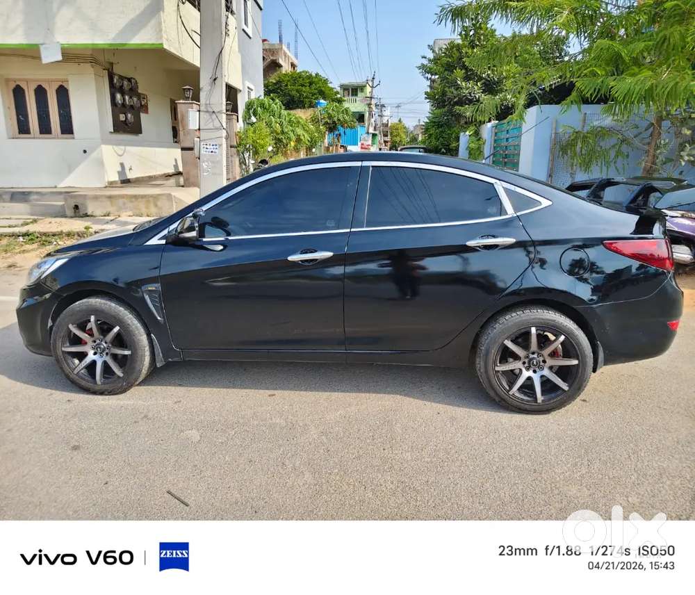 Hyundai Verna 2012