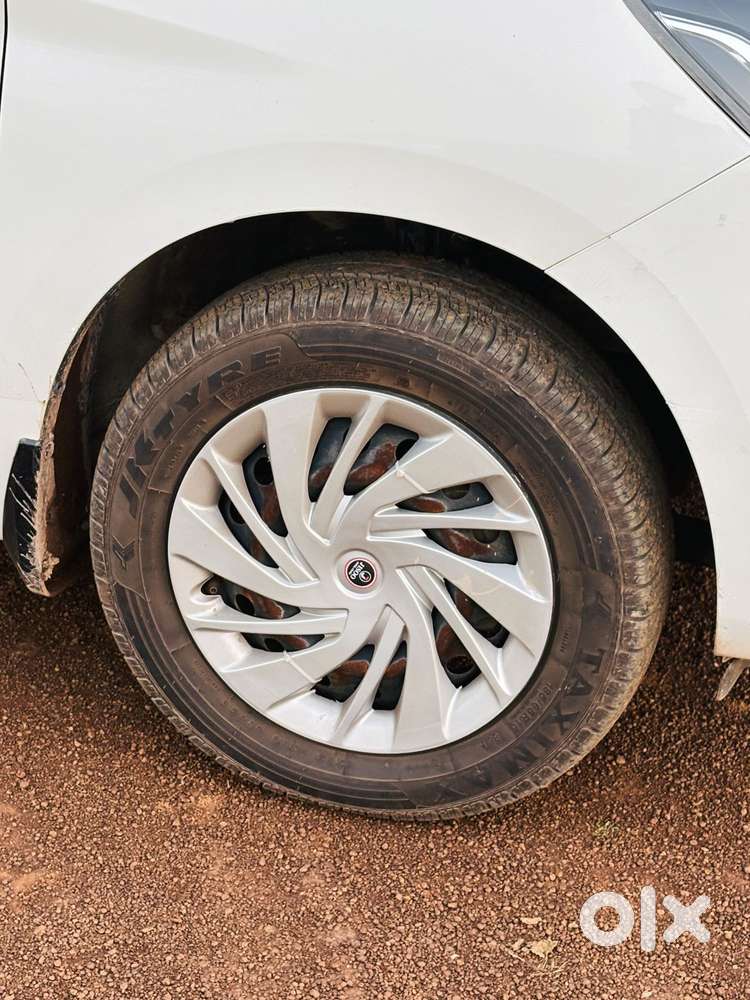 Maruti Suzuki Ertiga 1.5 Vxi, 2022, Petrol