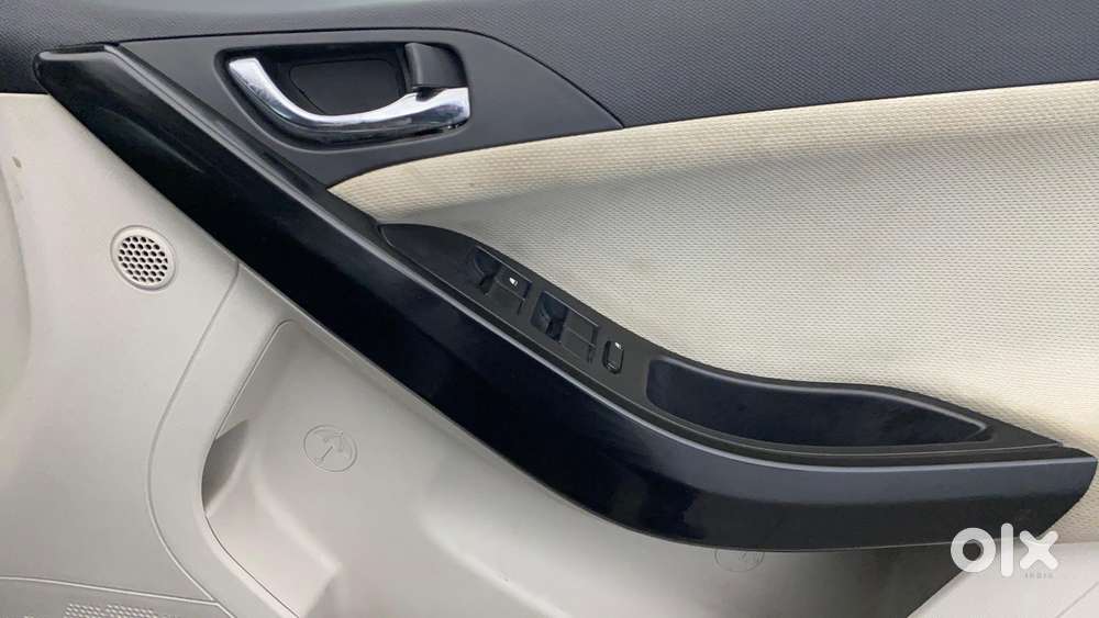 Tata Nexon 1.2 Revotron Xz Plus (s), 2023, Petrol