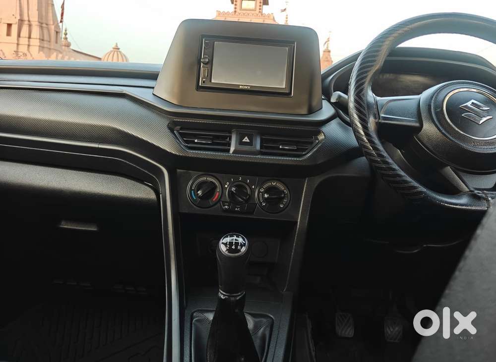 Maruti Suzuki Brezza 1.5 Lxi Cng, 2023, Cng & Hybrids