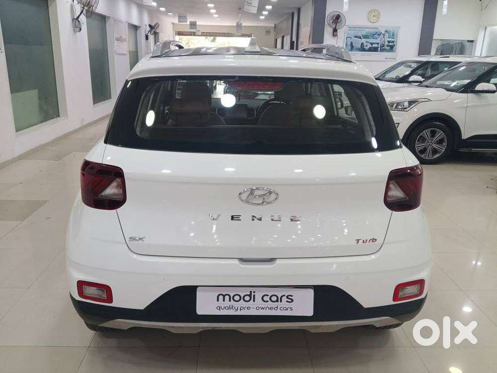Hyundai Venue 1.0 Sx Turbo Imt, 2021, Petrol