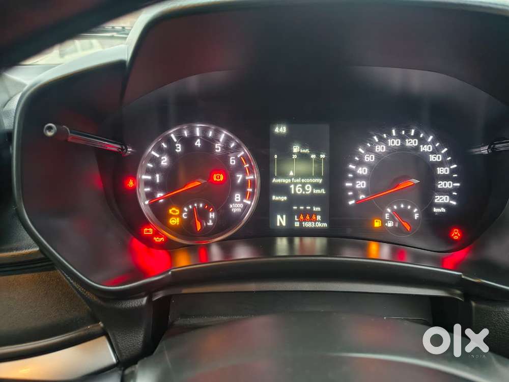 Maruti Suzuki Swift Zxi Plus Dual Tone, 2025, Petrol