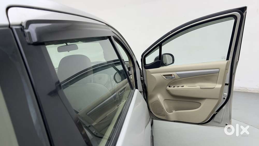 Maruti Suzuki Ertiga Vxi At, 2017, Petrol