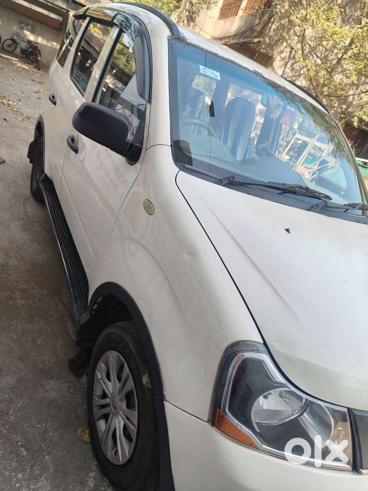 Mahindra Xylo November 2013