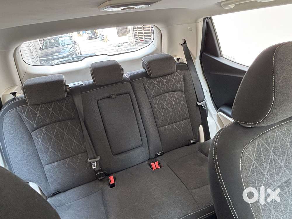 Mahindra Xuv 3xo Ax5 Ds Mt, 2024, Diesel