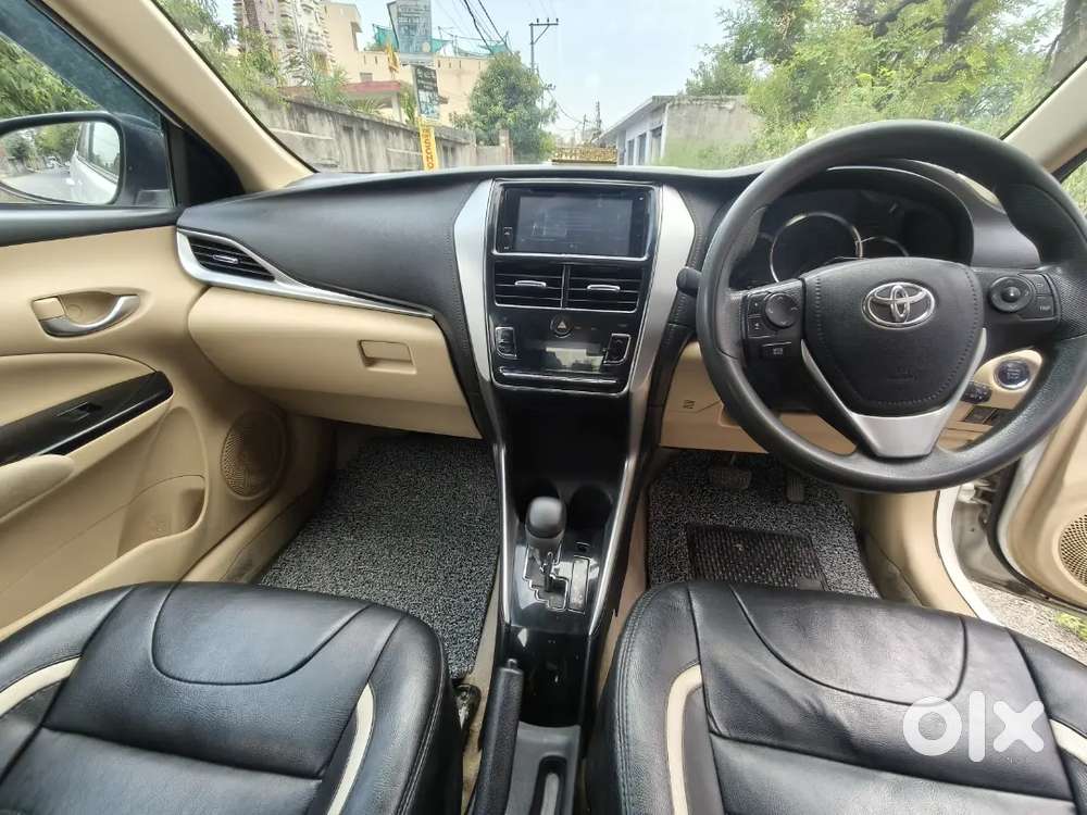 Toyota Yaris 1.5 V 2020 Full Top Model Cvt Automatic Car