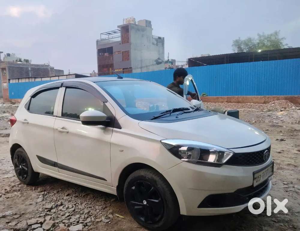 Tata Tiago 2017 Variant