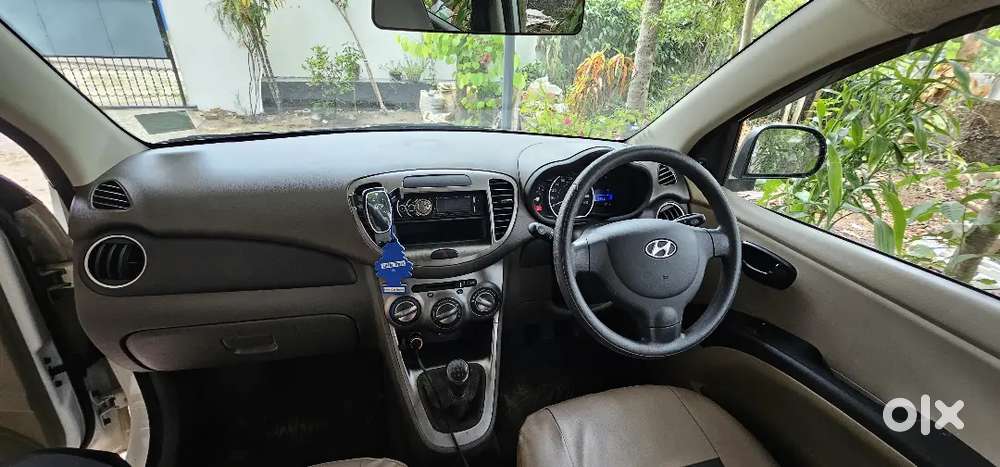 Hyundai I10 2014 Petrol 19300 Km Driven