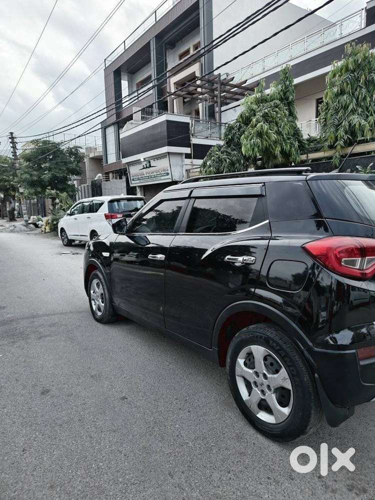 Mahindra Xuv300 W6, 2024, Petrol
