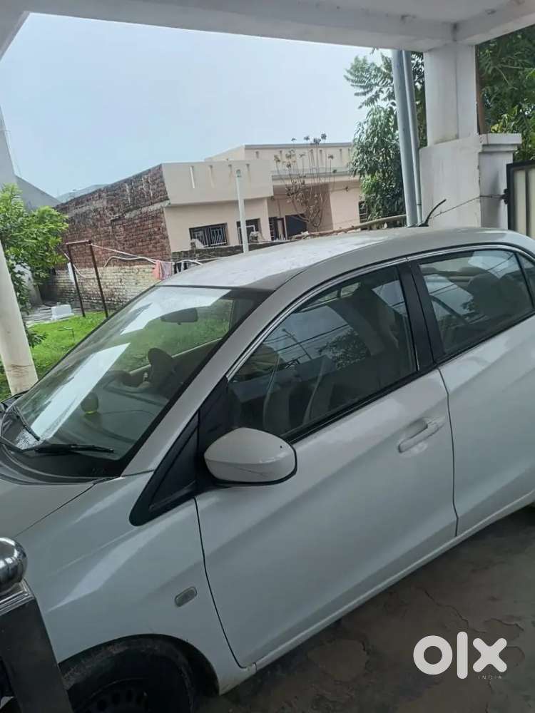 Honda Amaze Diesel Good Condition With Vip Number