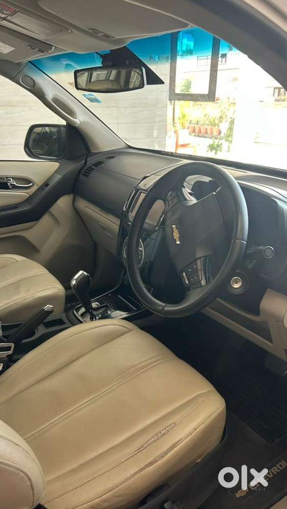 Chevrolet Trailblazer ( 7 Seater )