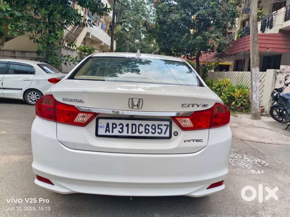 Honda City 1.5 V Mt, 2015, Petrol