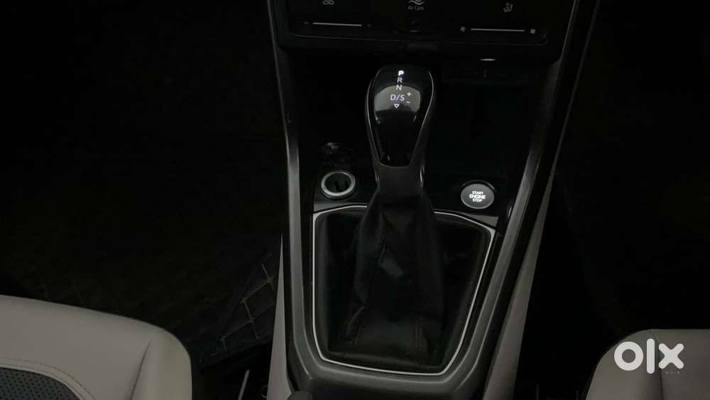 Volkswagen Taigun 1.0 Tsi Topline At, 2022, Petrol