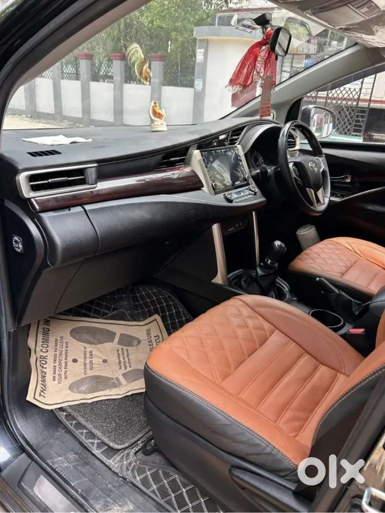 Toyota Innova Crysta 2.7 Petrol Mt 2022