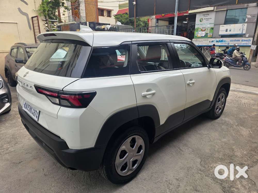 Maruti Suzuki Brezza 1.5 Vxi Smart Hybrid, 2024, Petrol