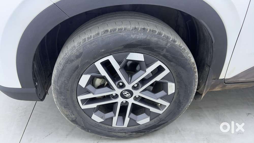Hyundai Venue 1.0 Sx (o) Turbo Dct, 2023, Petrol