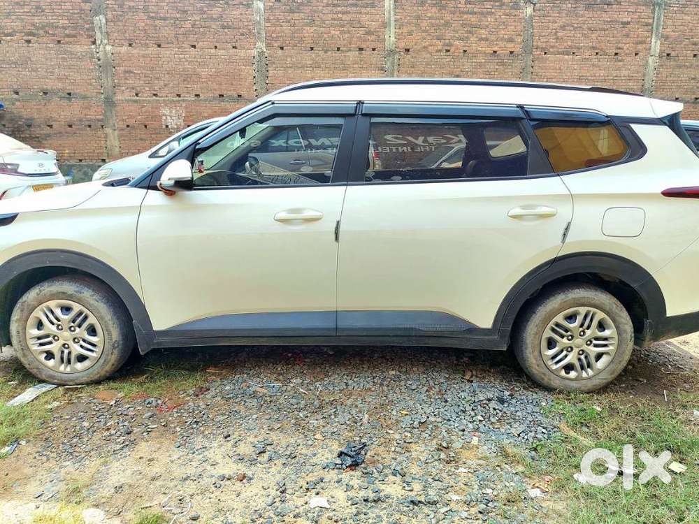 Kia Carens 1.5 Premium 7 Str, 2025, Petrol