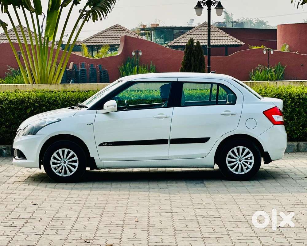 Maruti Suzuki Dzire 1.2 Vxi Cng, 2015, Cng & Hybrids