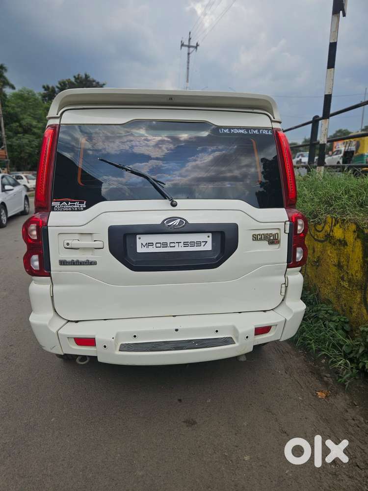 Mahindra Scorpio S10, 2016, Diesel