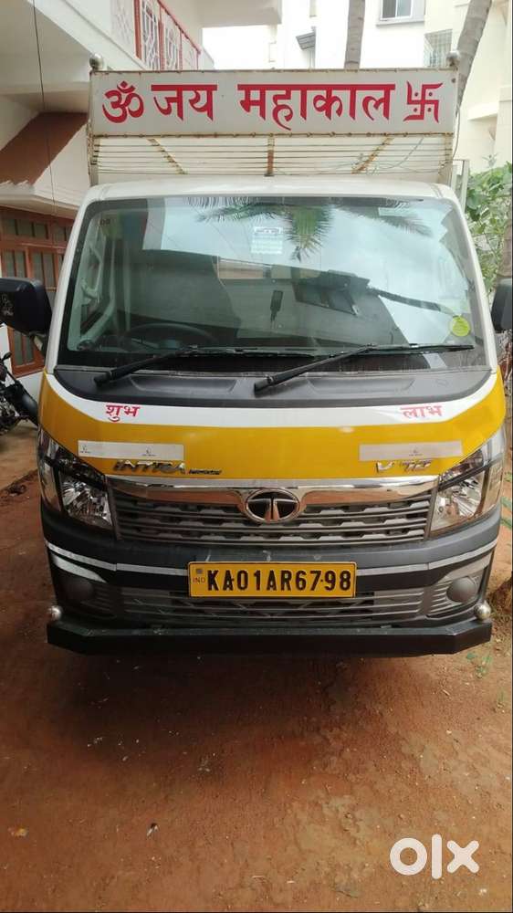 TATA INTRA V70 GOLD