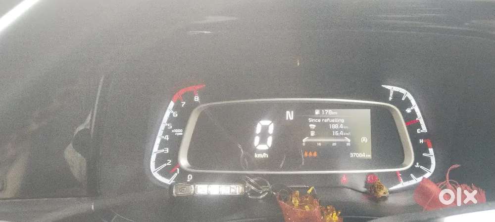 Kia Sonet 2024 Petrol Well Maintained