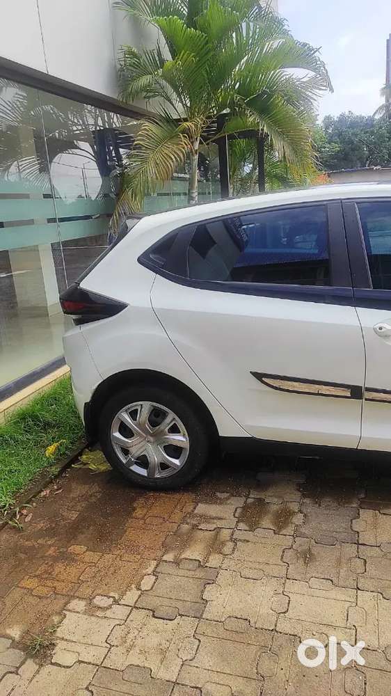 Tata Altroz 2021 Petrol Well Maintained