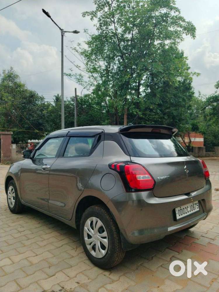 Maruti Suzuki Swift Vxi + Manual, 2023, Petrol