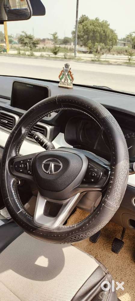 Tata Punch 1.2 Revotron Creative Dual Tone, 2022, Petrol