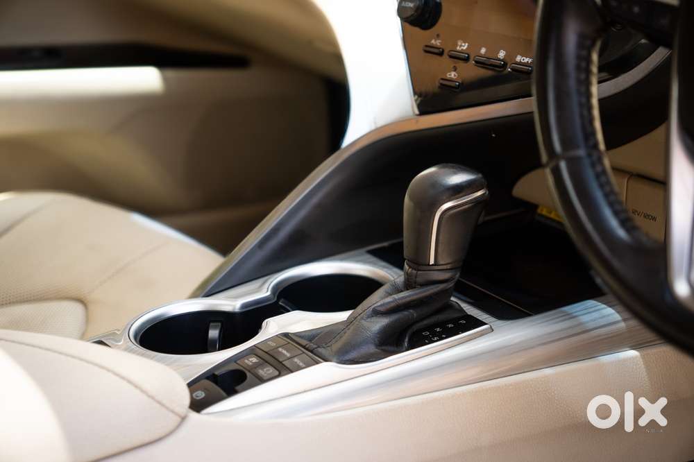 Toyota Camry 2.5 Hybrid, 2020, Petrol