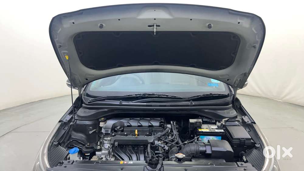 Hyundai Verna 1.5 Sx Ivt, 2022, Petrol