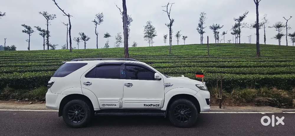 Toyota Fortuner 2012 Diesel Well Maintained