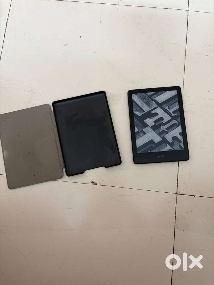 Kindle Paperwhite 8GB, 6.8 Display, ₹7,000