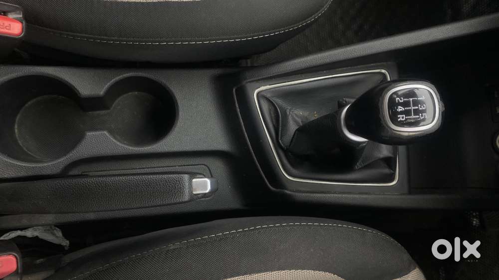 Hyundai Elite I20 Sportz (o) 1.2, 2015, Petrol